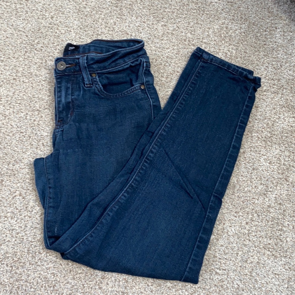 💎 Just Black skinny Jean. Size 25 Petite Dark blue wash.